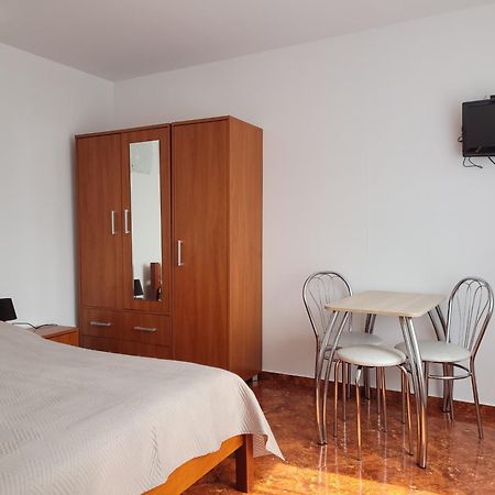 Apartamenty I Pokoje Goscinne Zosia Дарлувко Экстерьер фото