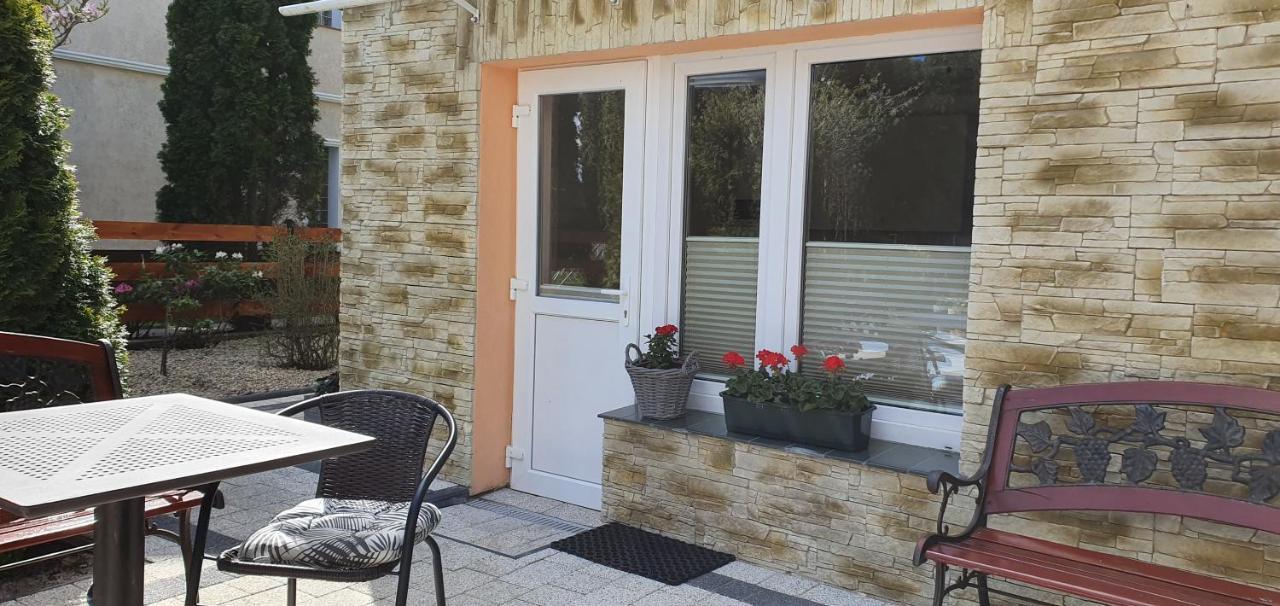 Apartamenty I Pokoje Goscinne Zosia Дарлувко Экстерьер фото