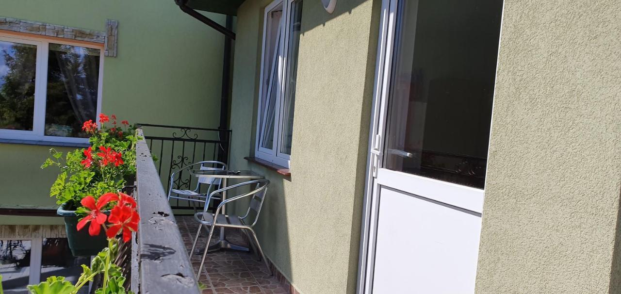 Apartamenty I Pokoje Goscinne Zosia Дарлувко Экстерьер фото