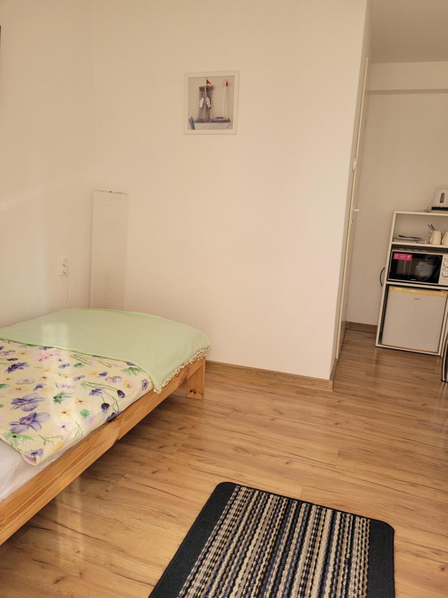 Apartamenty I Pokoje Goscinne Zosia Дарлувко Экстерьер фото