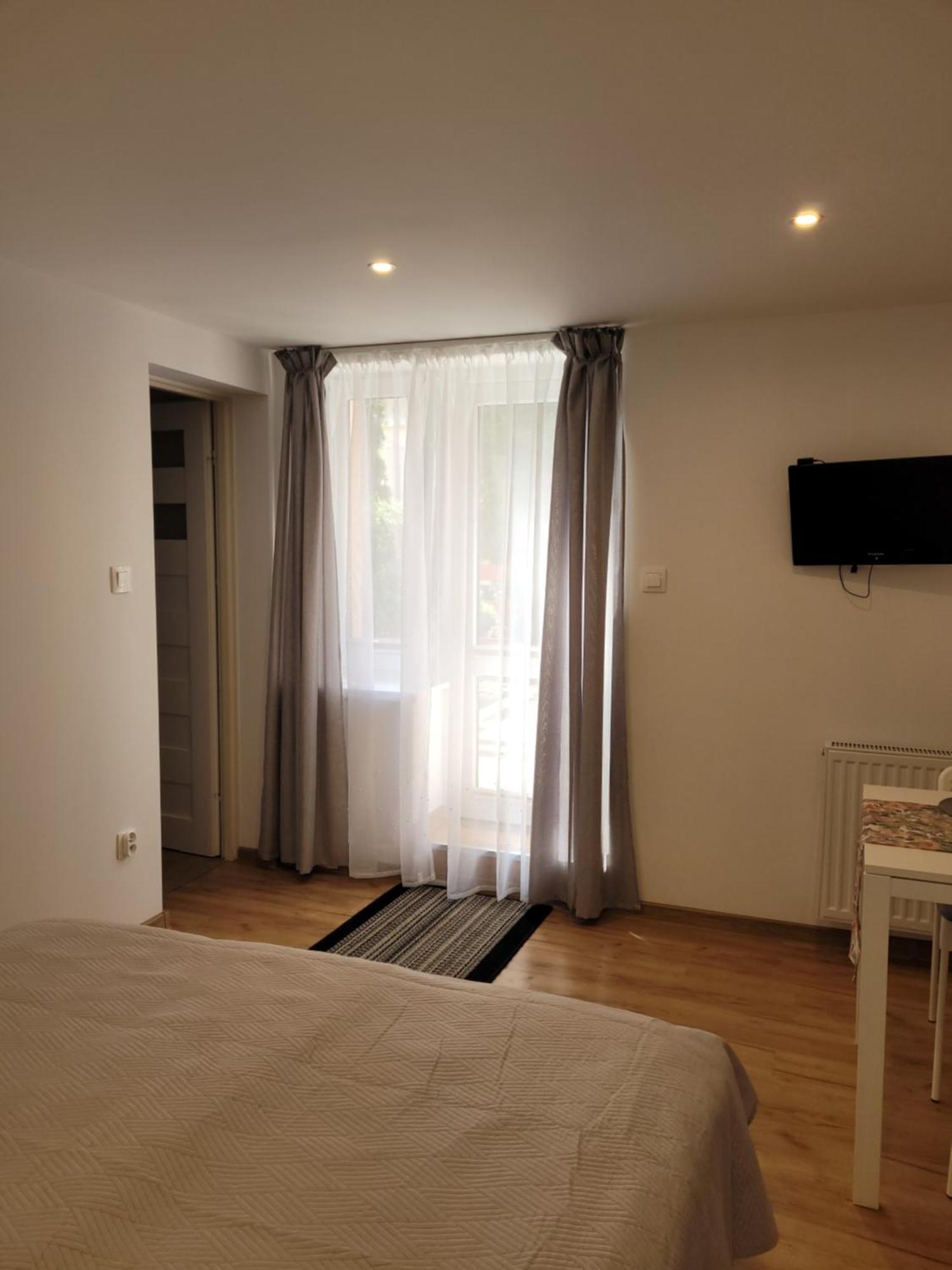 Apartamenty I Pokoje Goscinne Zosia Дарлувко Экстерьер фото